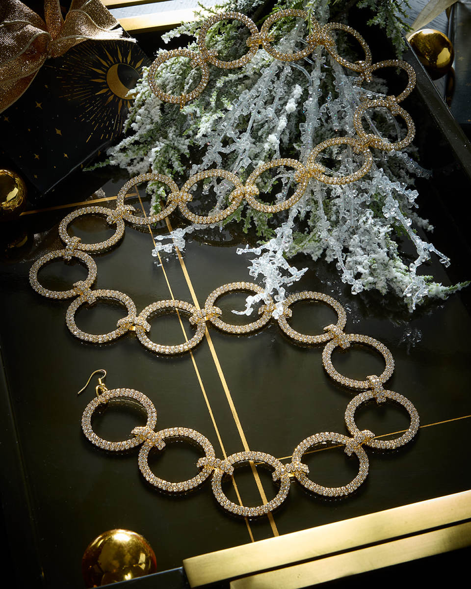 Crystal Circle Christmas Garland, 36"
